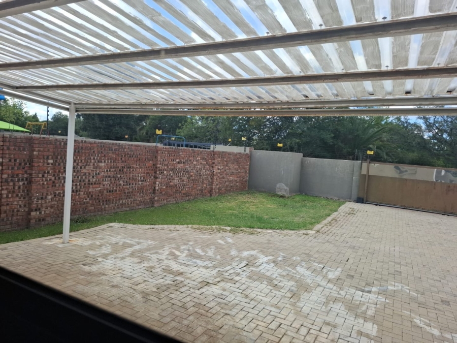 5 Bedroom Property for Sale in Fichardt Park Free State